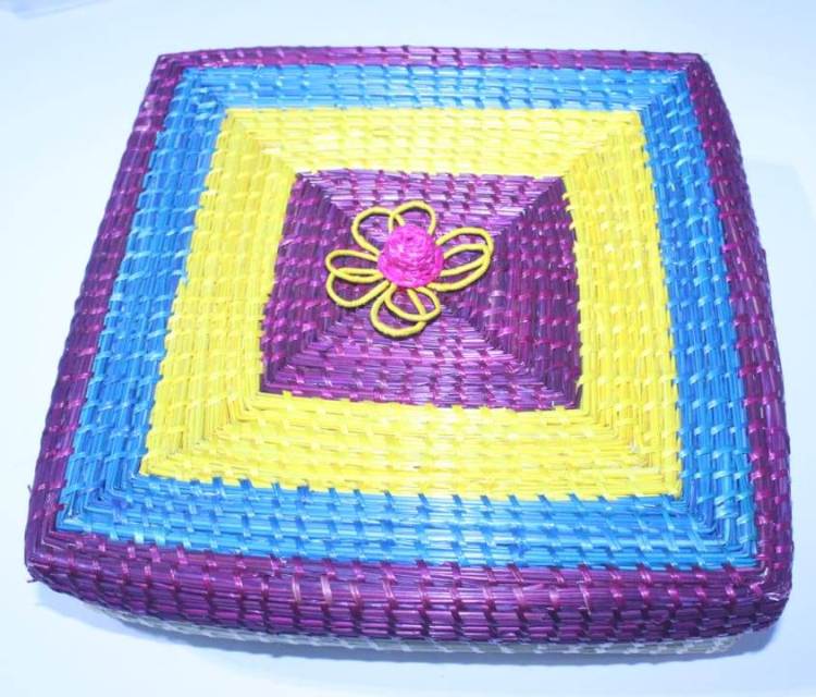 SAREE OR GIFT BOX - SIKKI ART